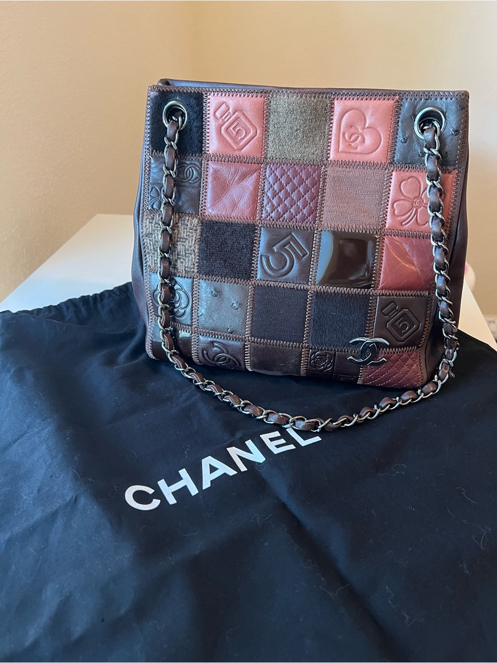 CHANEL Brown & Black Patchwork Leather Shoulder Bag - Picture 8 of 14